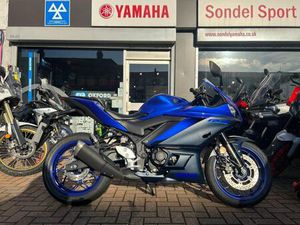 YAMAHA R3