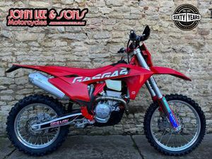 GAS GAS EC350F ENDURO BIKE, 2024 MODEL, ROAD REGISTERED, 25.5 HOURS, IMMACULATE