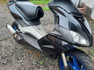 APRILIA SR ANNO 2012