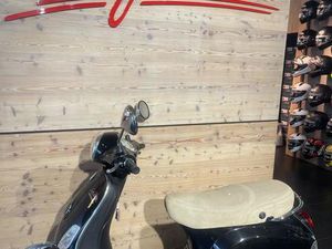 VESPA LX 50 2TAKT WENIG KM// X-MAS SALE !
