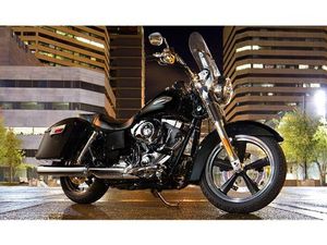 2015 HARLEY-DAVIDSON® FLD - SWITCHBACK