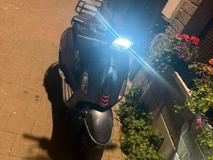 ② VESPA SPRINT 2020