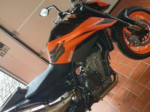 KTM DUKE 790