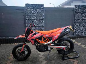 KTM SMCR 690 BAUJAHR 2023 CHECKHEFT GEPFLEGT