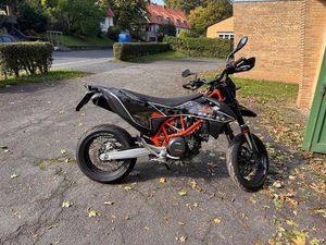 KTM SMCR 690