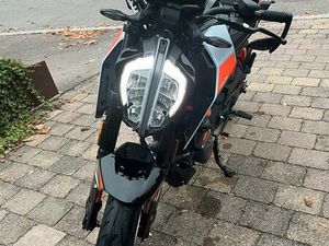 KTM 390 DUKE 2022 SILVER