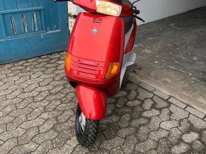 PIAGGIO SKR 125