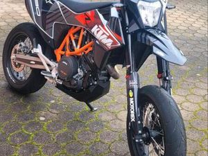 KTM 690 SMC R A2. KM 6166