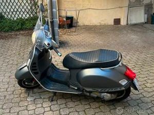 VESPA GTS 300 SUPER