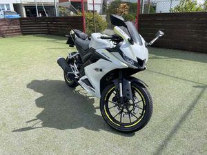 YAMAHA YZF-R125