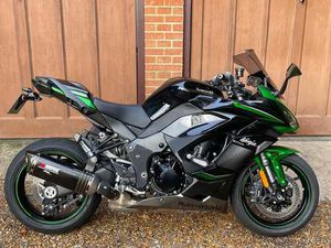 USED KAWASAKI NINJA 1000 SX PERFORMANCE TOURER FOR SALE IN WESTERHAM
