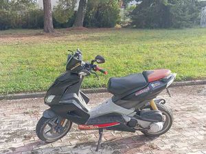 APRILIA SR 50 NERO