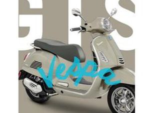 PIAGGIO VESPA 300 GTS HPE