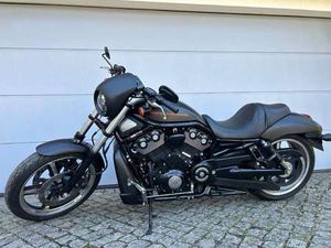 HARLEY-DAVIDSON NIGHT ROD