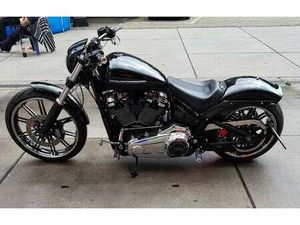 HARLEY-DAVIDSON CVO BREAKOUT