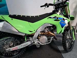 KAWASAKI KX 450