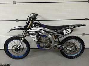 YAMAHA YZF 250 CROSS 2019 YZ250F YZ IMIELIN CENTRUM