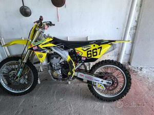 CROSS SUZUKI VALENTI RM-Z 450 2016