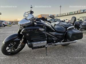 GL1800F6C 12 HÓNAP GARANCIA ABS