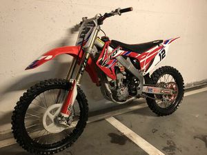 HONDA CRF250R AKRAPOVIC. MOŻLIWY TRANSPORT WARSZAWA PRAGA-POLUDNIE