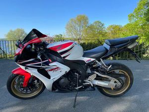 HONDA CBR 1000 RR FIREBLADE