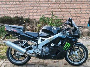 HONDA CBR900RR SC28