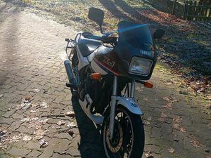 YAMAHA XJ 600