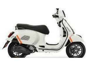 VENDO VESPA GTS 300 SUPER SPORT (2023 - 24) NUOVA A GENOVA (CODICE 9885499) - MOTO.IT