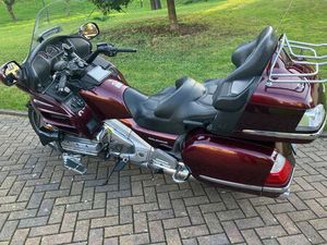 HONDA GL1800 GOLDWING