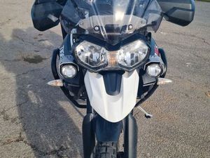 TRIUMPH TIGER 800 XCX