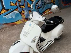 VESPA - GTS 300 S