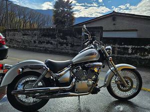 SUZUKI INTRUDER 125 LC CANTON TESSIN -