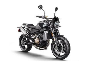 2025 HUSQVARNA SVARTPILEN 801