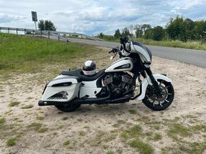 INDIAN DARK HORSE CHIEFTAIN