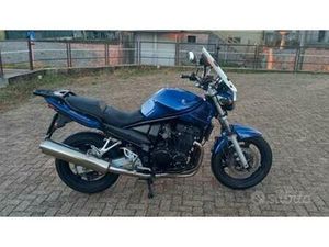 SUZUKI BANDIT 650