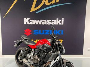 MT-07 OU MT 07 BRIDÉE JEUNE PERMIS A2