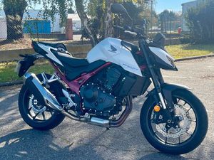 HONDA CB750 HORNET A2 ABS GARANTIE CONSTRUCTEUR 10/02/2031