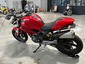 DUCATI MONSTER 696 CM3