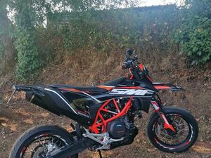 KTM 690 SMCR