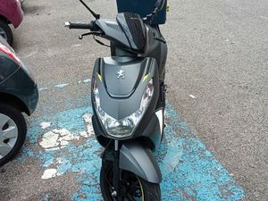 SCOOTER PEUGEOT KESBY GT