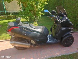 SCOOTER 400 METROPOLIS