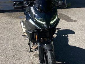 BMW F900 XR 2022 TRIPLE BLACK FULL OPTIONS