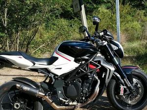 MV AGUSTA BRUTALE 1090 RR