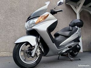 SUZUKI BURGMAN 400