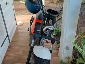 CITY COCO ÉLECTRIQUE TRÈS BON ÉTAT.■PLAQUETTES FREINS AV AR NEUVES.■BATTERIE NEUVE GRANDE AUTONOMIE.■PEU DE KM.■VÉHICULE RÉCENT 2024.■DOUBLE CLÉ AVE