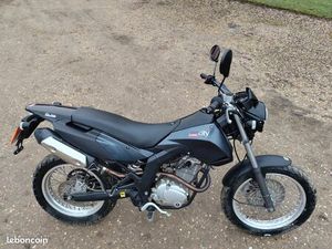 MOTO DERBI 125