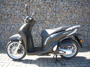 HONDA SH 125 MODE / AKTION