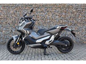 HONDA X-ADV 750 / TOP ZUSTAND