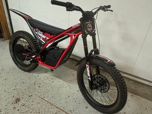 MOTO DE TRIAL ÉLECTRIQUE OSET TXP-24