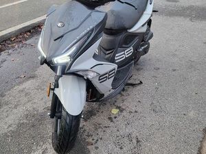 A VENDRE SCOOTER 50 CC